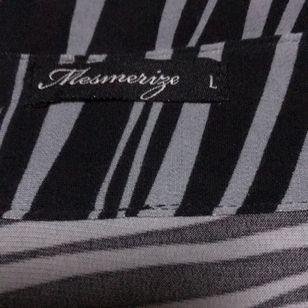 NWT Mesmerize faux wrap dress - Picture 13 of 16